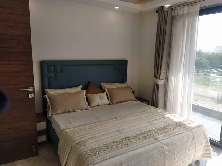 PG for Working Women in Sat Nagar, Karol Bagh, Delhi